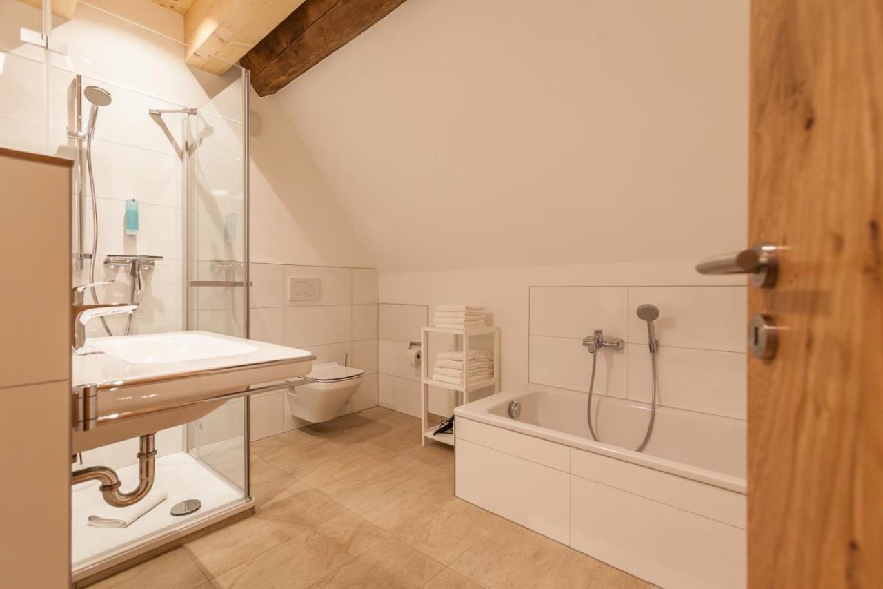 Baumgartners Dreiseithof - Historisch, Modern, Zentral Lägenhet Bad Krozingen Exteriör bild